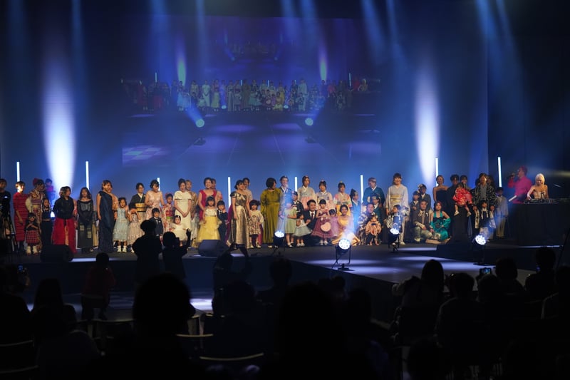 親子ファッションショーの様子