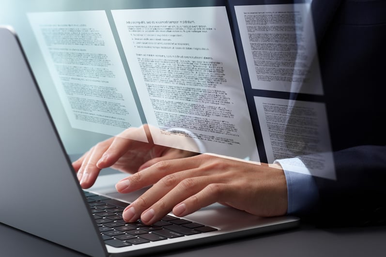 会議アジェンダのテンプレートを入力してい様子